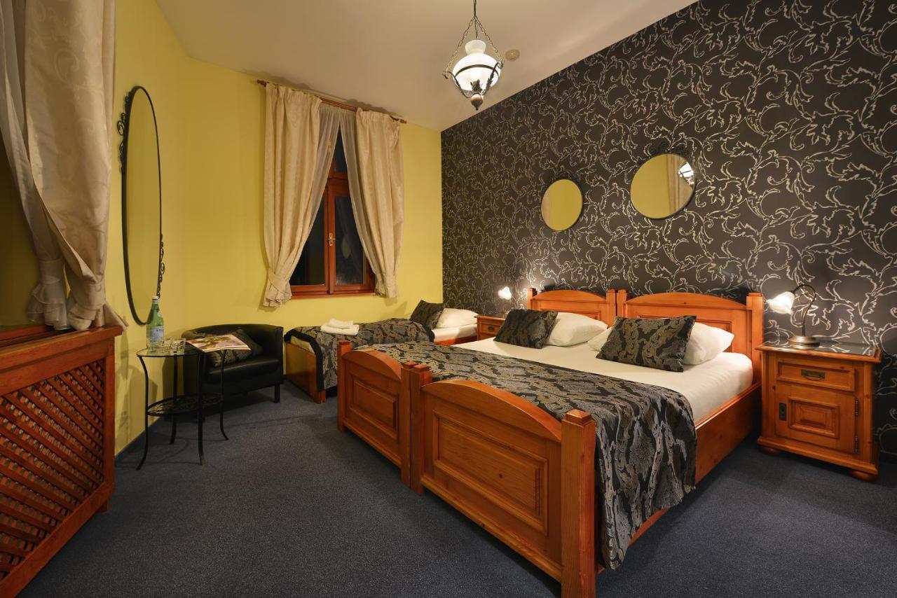City Hotel Morris Česká Lípa Kültér fotó