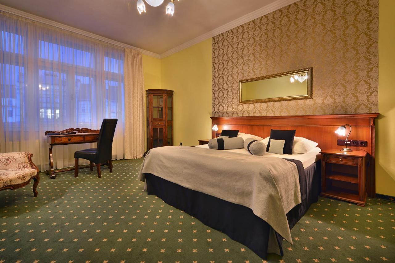 City Hotel Morris Česká Lípa Kültér fotó