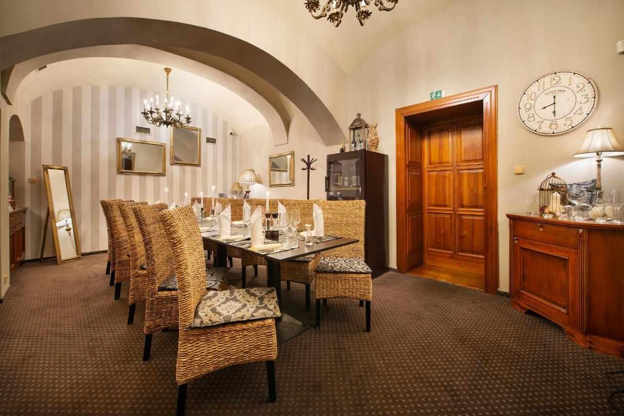 City Hotel Morris Česká Lípa Kültér fotó